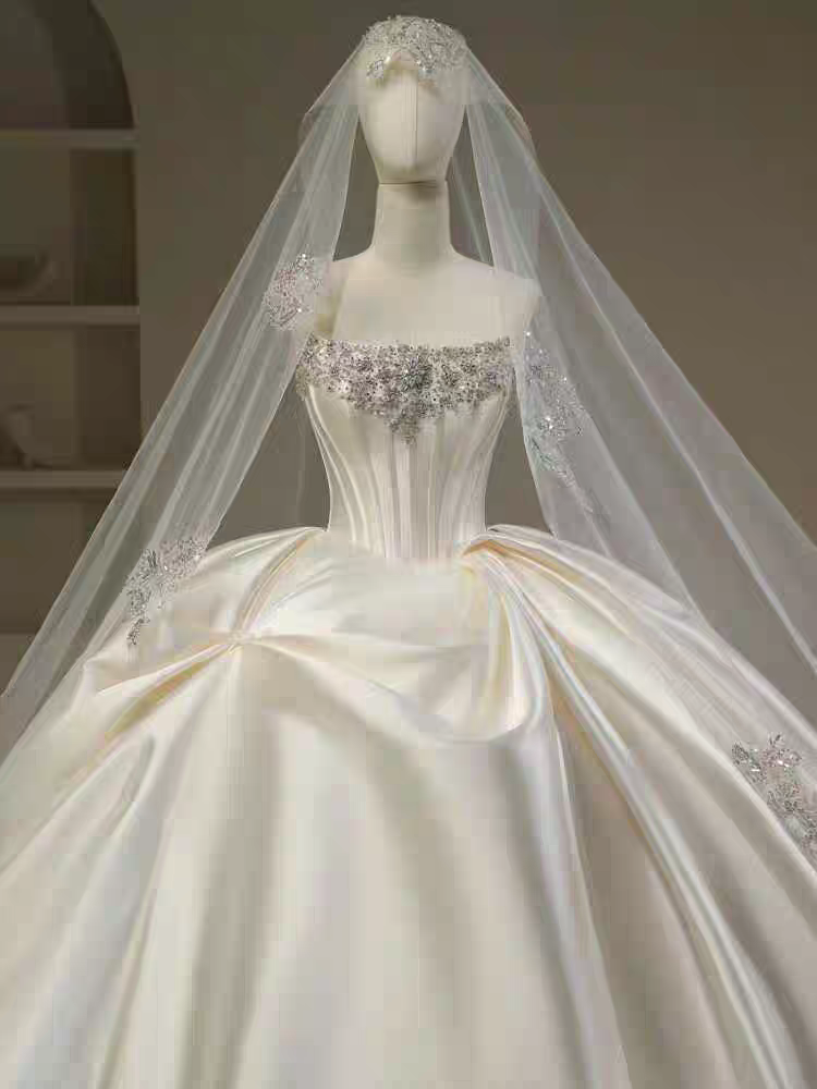 Top bridal wedding dress