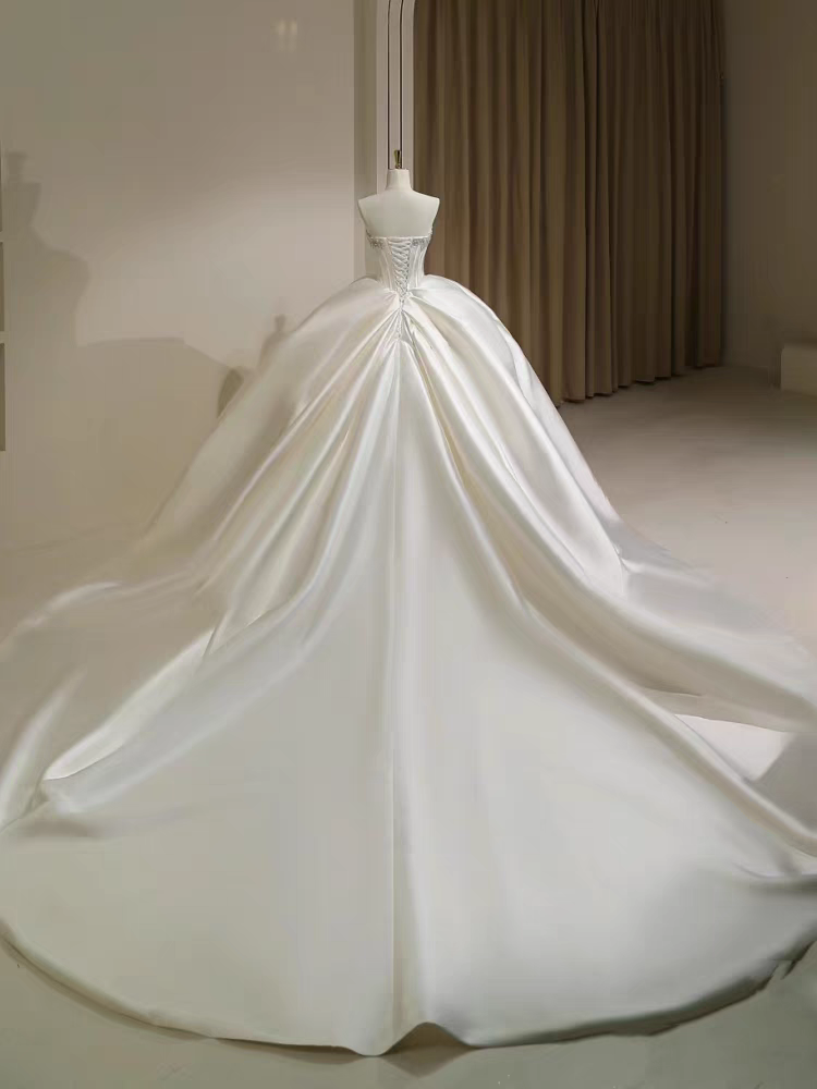 Top bridal wedding dress